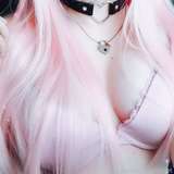 304882810533982208 from fansly